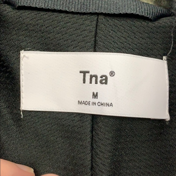 NWT TNA half zip Camo teddy - Picture 4 of 7